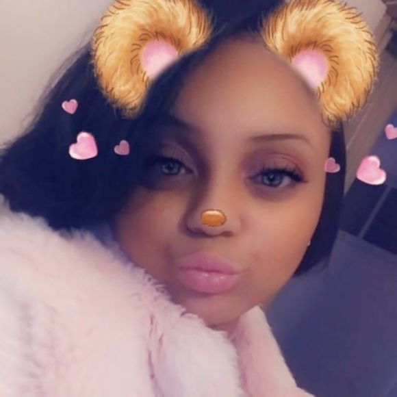 Meet your Posher, Alanna - Picture 1 of 1